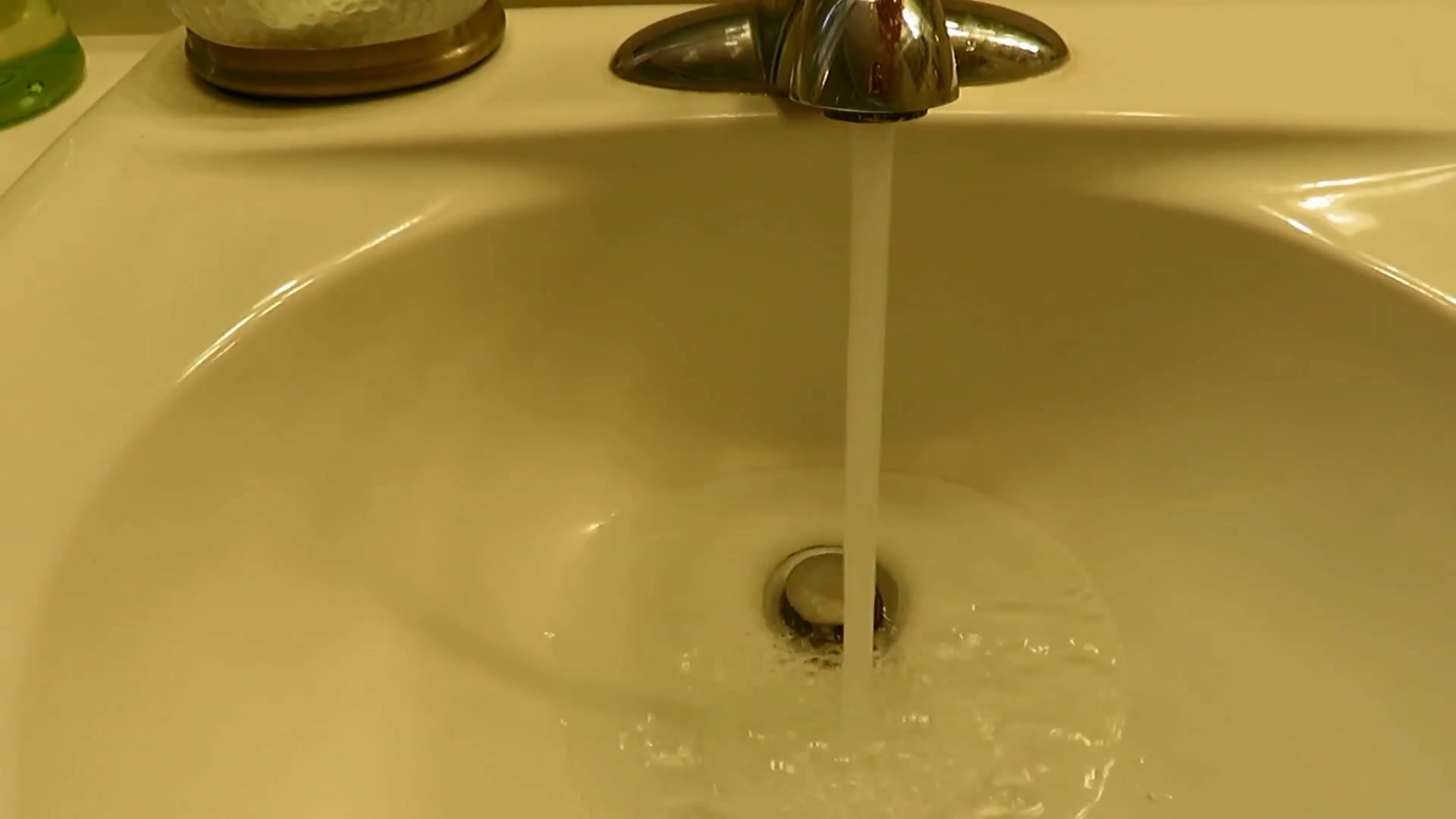 Cleaning Clogged Drains In Sinks